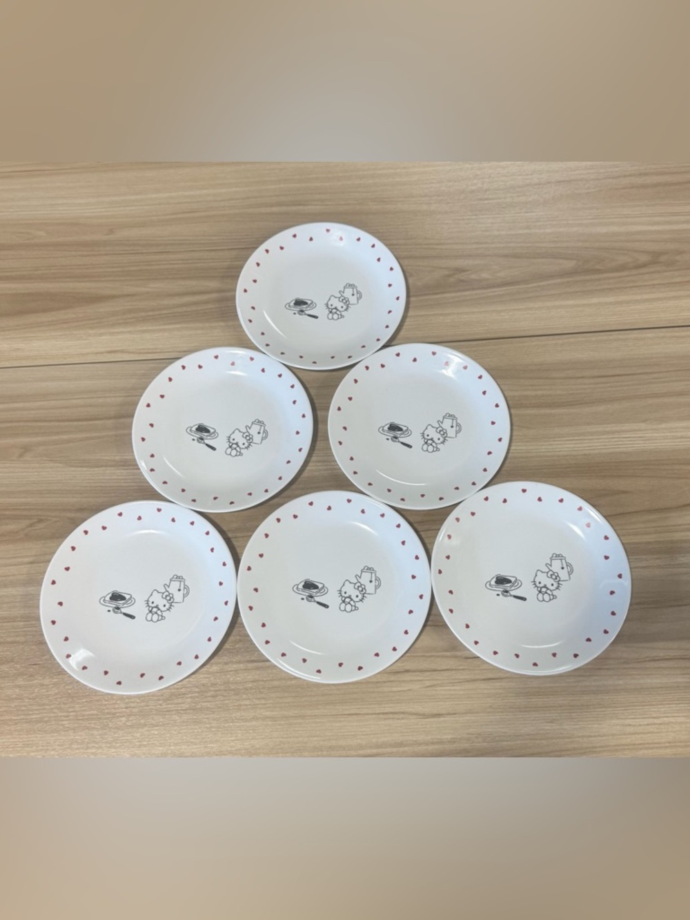 Hello Kitty White Ceramic Dessert Plates with Red Heart Border - Set of 6 8.5”w